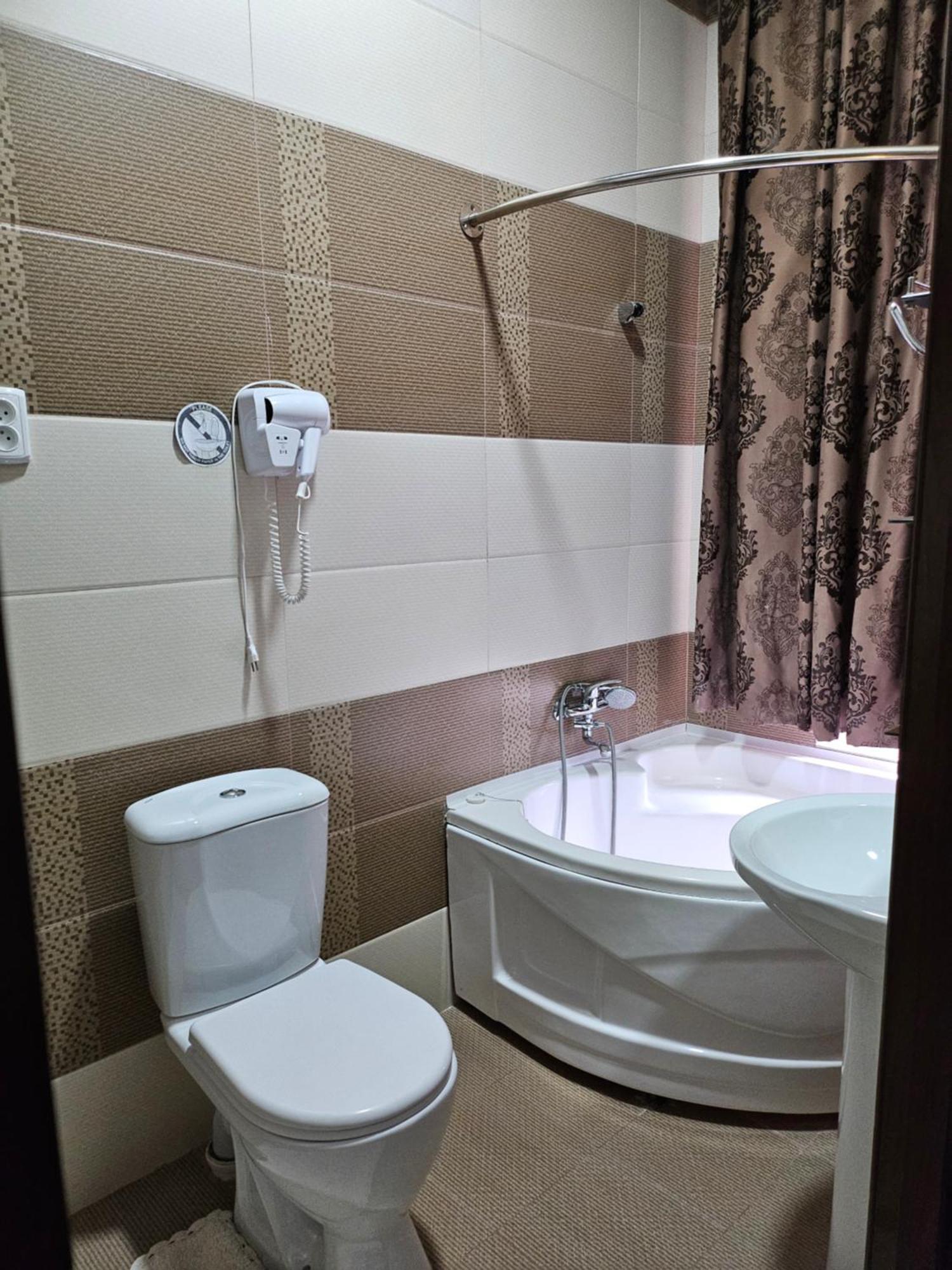Guest House "Rohat Lux" Samarkand Ngoại thất bức ảnh