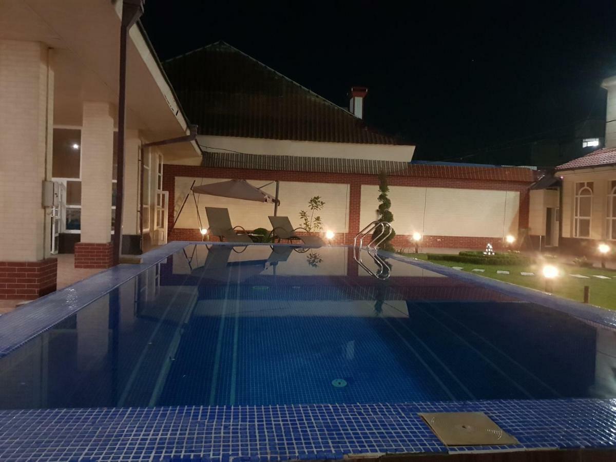Guest House "Rohat Lux" Samarkand Ngoại thất bức ảnh
